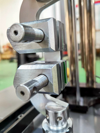 威智醫(yī)療的陶瓷片拉伸試驗(yàn)機(jī)測試報告